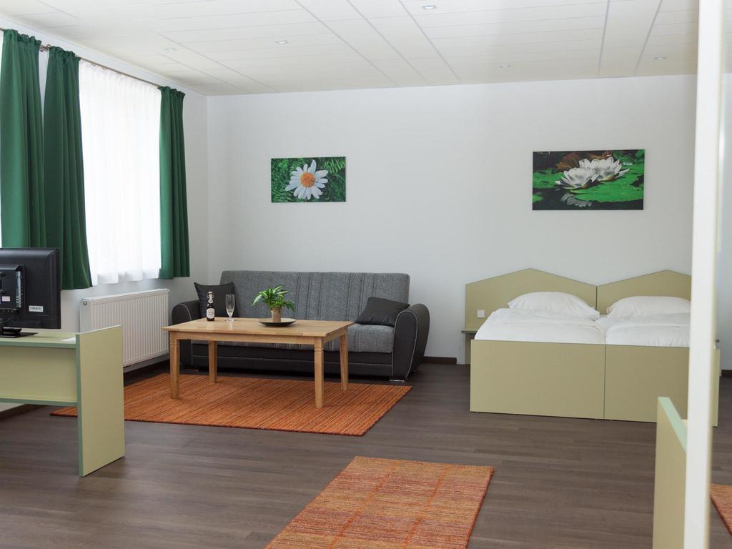 Winrooms "Hotel&Appartement" Wiener Neustadt Eksteriør billede